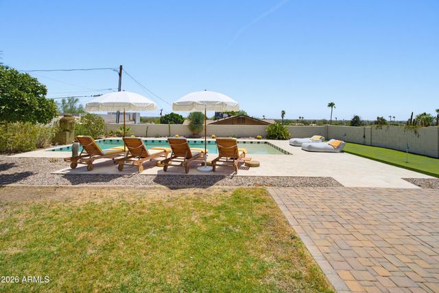2810 E Joan D'Arc Avenue, Phoenix, AZ 85032