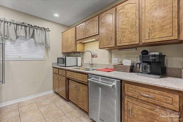 12858 Lillian Hwy, Pensacola, FL 32506