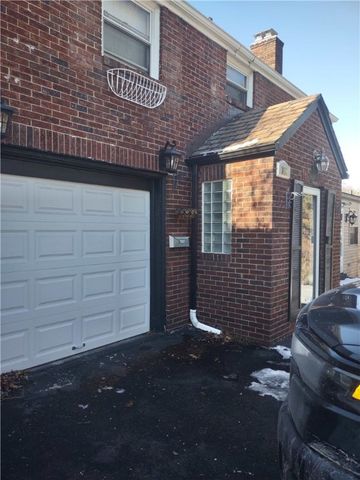 300 Highland Rd, Penn Hills, PA 15235