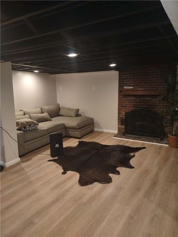 300 Highland Rd, Penn Hills, PA 15235