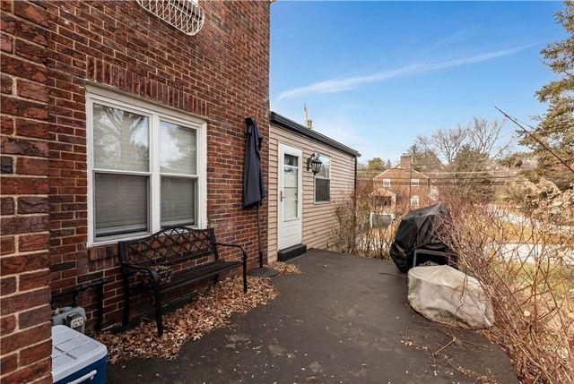 300 Highland Rd, Penn Hills, PA 15235