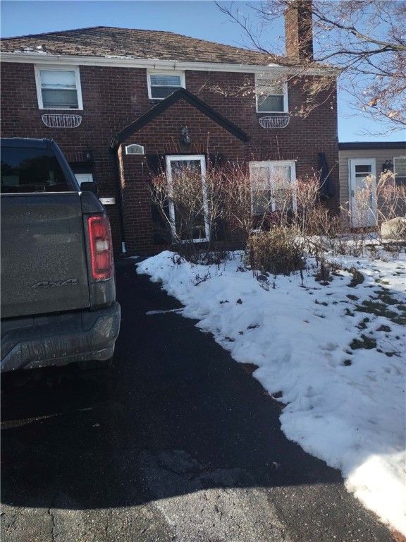 300 Highland Rd, Penn Hills, PA 15235