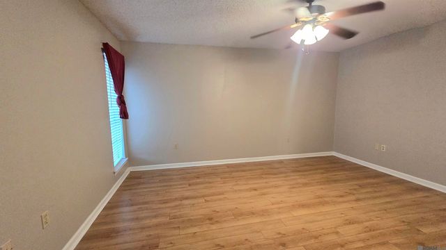 15833 Hewwood Ave, Baton Rouge, LA 70816