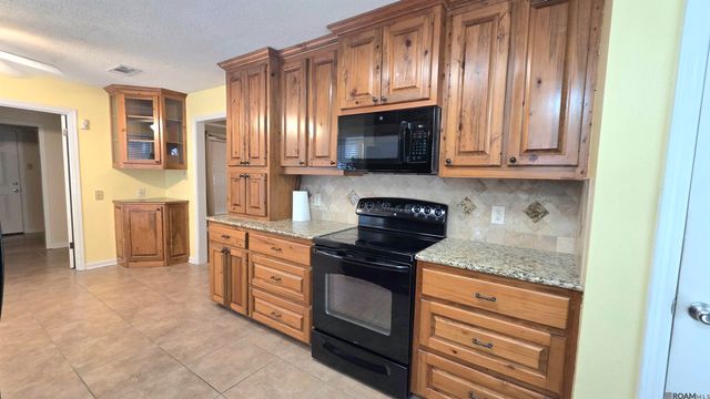 15833 Hewwood Ave, Baton Rouge, LA 70816