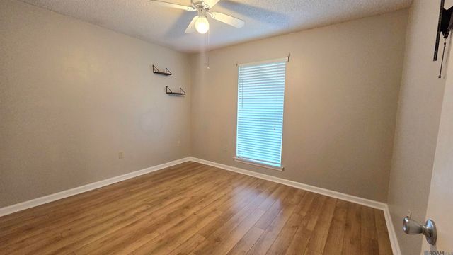 15833 Hewwood Ave, Baton Rouge, LA 70816