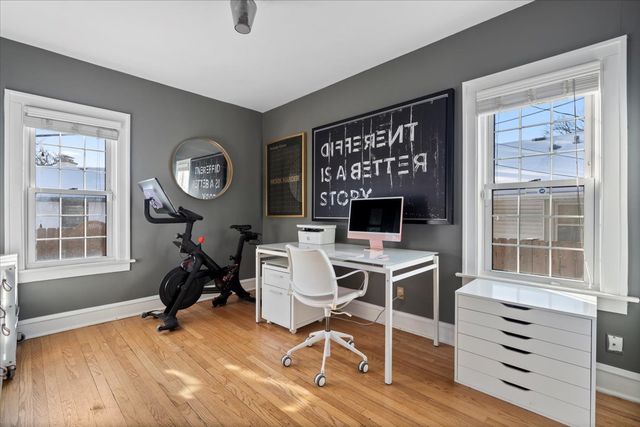 330 E Saint Charles Road, Elmhurst, IL 60126