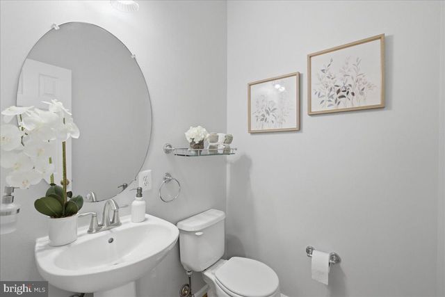 11425 ABNER AVE, Fairfax, VA 22030