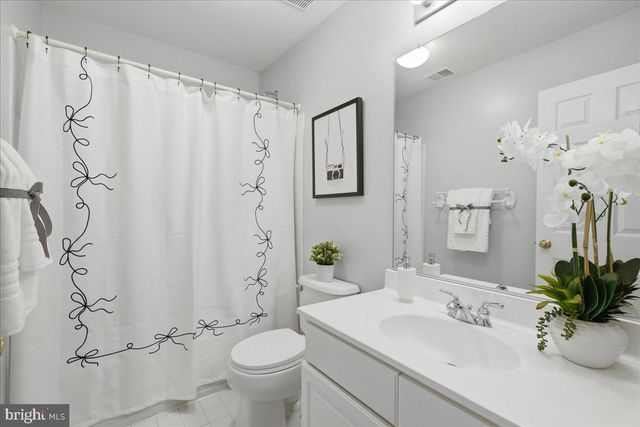 11425 ABNER AVE, Fairfax, VA 22030