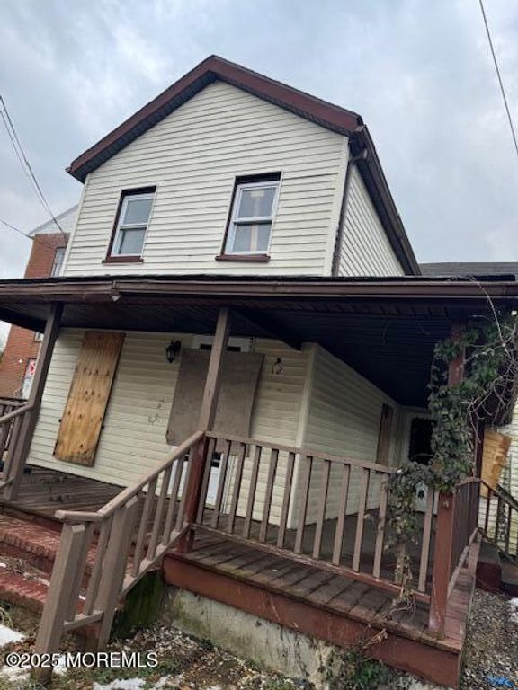 12 Avenue A, Freehold, NJ 07728