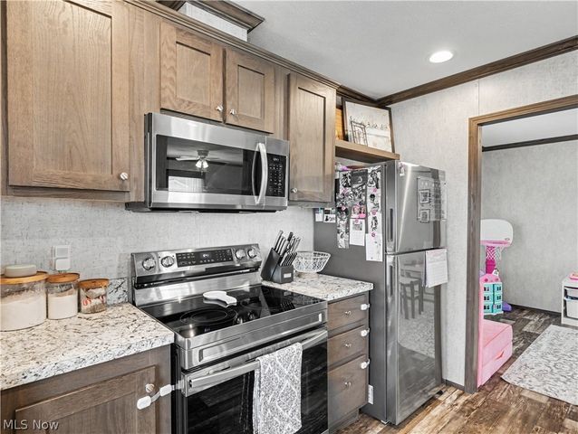 4822 Valley Hills Drive, Ravenna, OH 44266