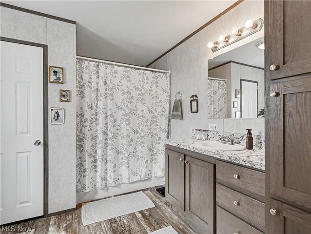 4822 Valley Hills Drive, Ravenna, OH 44266