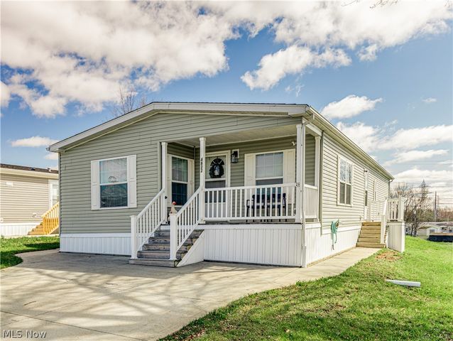4822 Valley Hills Drive, Ravenna, OH 44266
