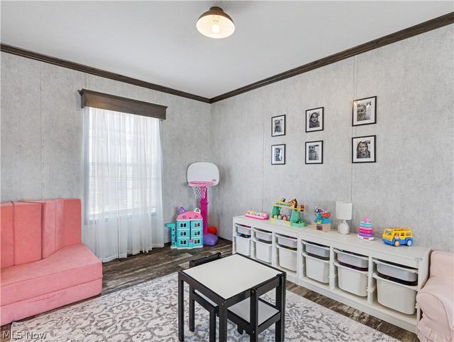 4822 Valley Hills Drive, Ravenna, OH 44266