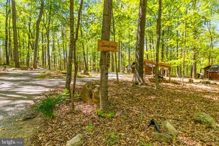 326 PREACHER LN, Great Cacapon, WV 25422