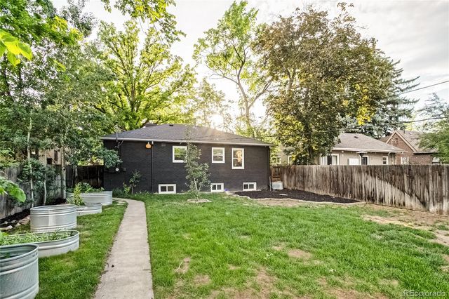 1218 S University Boulevard, Denver, CO 80210