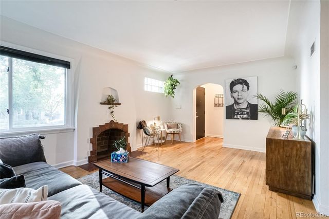 1218 S University Boulevard, Denver, CO 80210