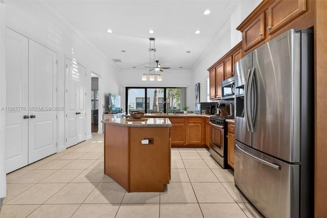 12490 NW 33rd St, Sunrise, FL 33323