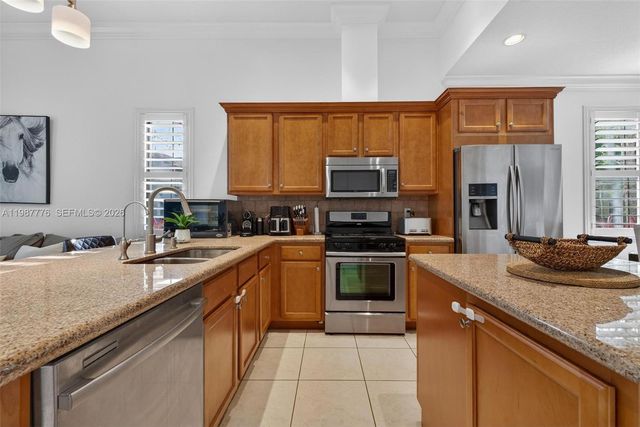 12490 NW 33rd St, Sunrise, FL 33323