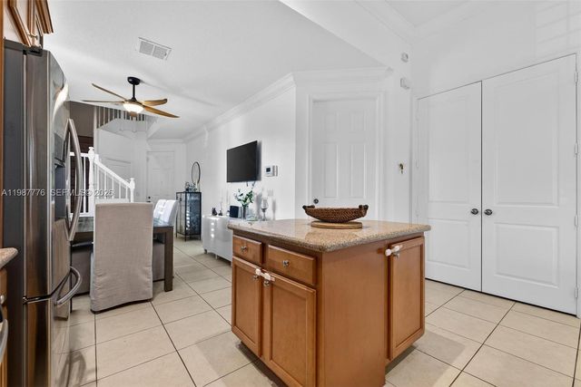 12490 NW 33rd St, Sunrise, FL 33323