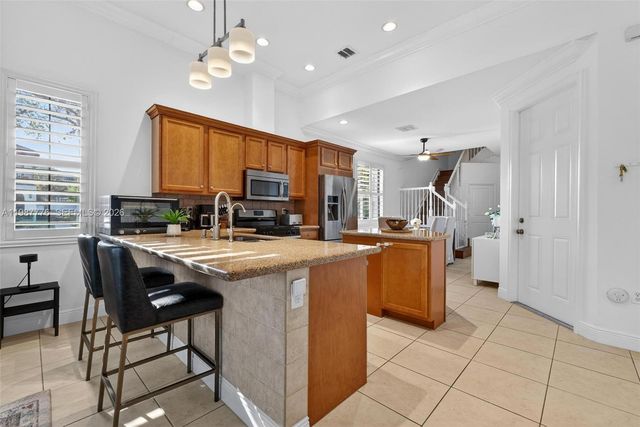 12490 NW 33rd St, Sunrise, FL 33323