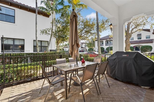 12490 NW 33rd St, Sunrise, FL 33323