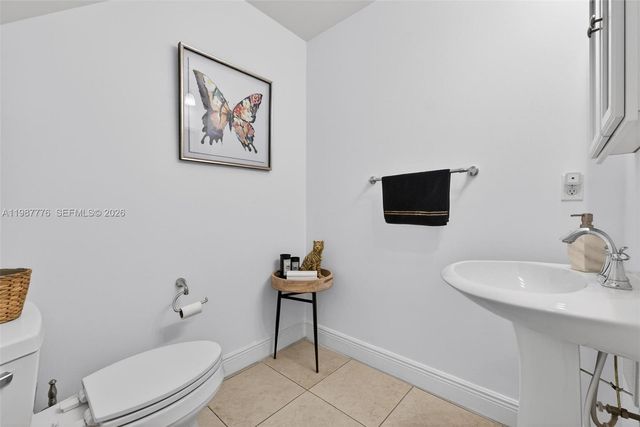 12490 NW 33rd St, Sunrise, FL 33323