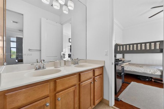 12490 NW 33rd St, Sunrise, FL 33323