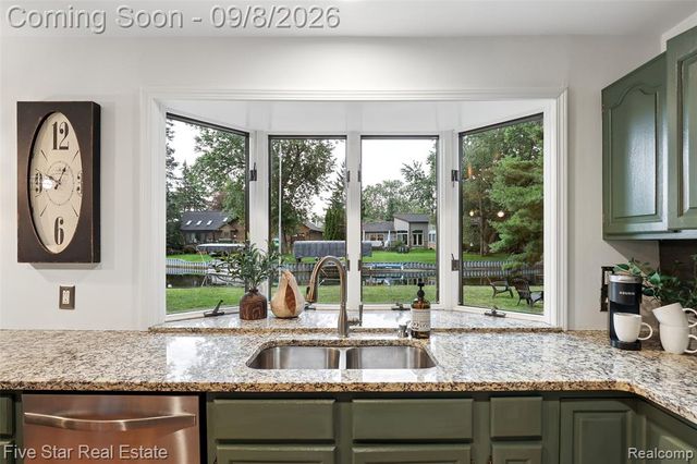 9045 Commerce Road, Commerce Twp, MI 48382