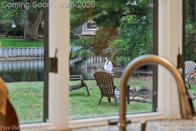 9045 Commerce Road, Commerce Twp, MI 48382