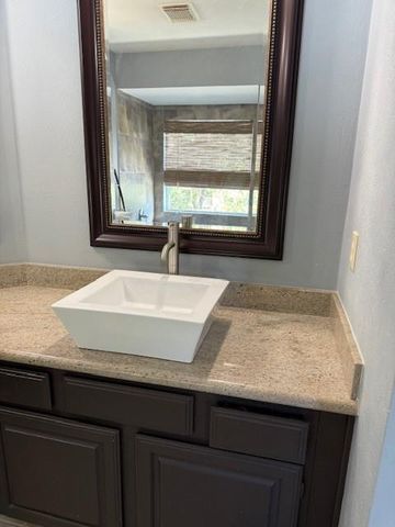 1207 Mabry Mill Road, Houston, TX 77062