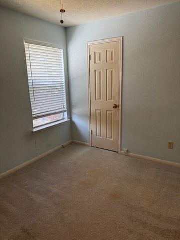 1207 Mabry Mill Road, Houston, TX 77062