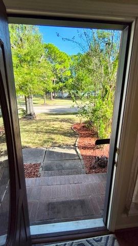 1207 Mabry Mill Road, Houston, TX 77062