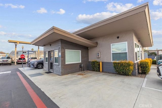 80 Huntington 701, Huntington Beach, CA 92648