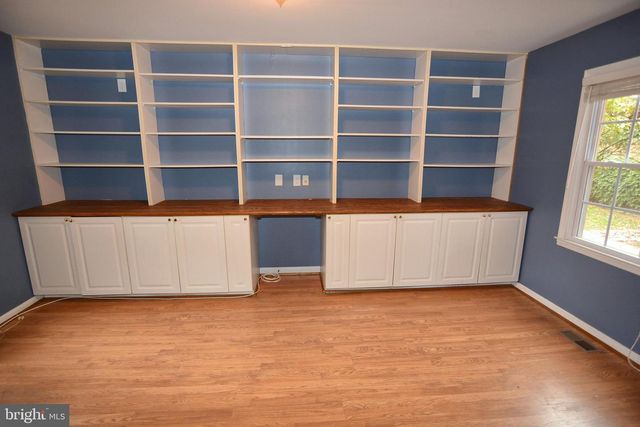 1666 ALBERMARLE DR, Crofton, MD 21114
