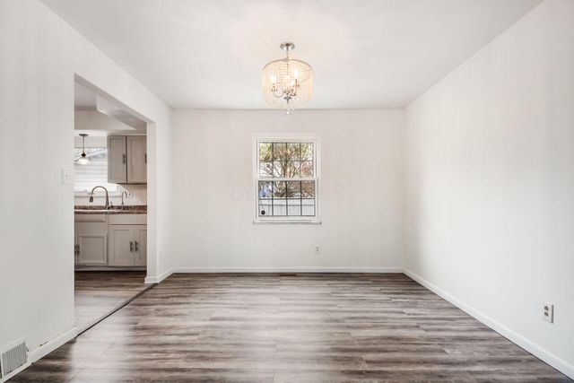 2421 Yates Avenue, Grove City, OH 43123