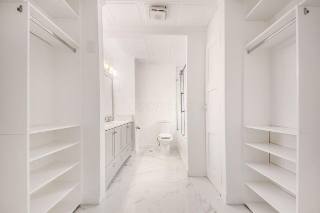 2421 Yates Avenue, Grove City, OH 43123