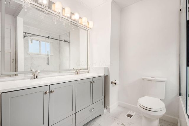 2421 Yates Avenue, Grove City, OH 43123