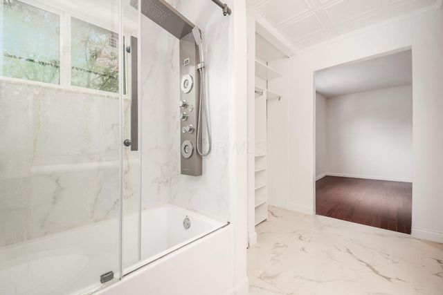 2421 Yates Avenue, Grove City, OH 43123