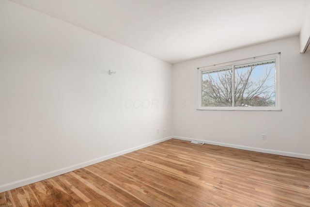 2421 Yates Avenue, Grove City, OH 43123