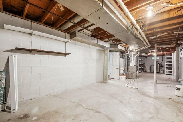 2421 Yates Avenue, Grove City, OH 43123