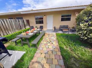 720 NE 13th Court 3, Fort Lauderdale, FL 33304