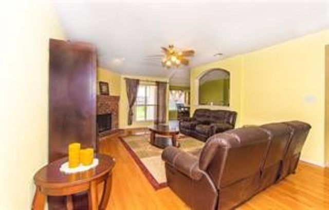 1008 Ashdon Lane, Murphy, TX 75094