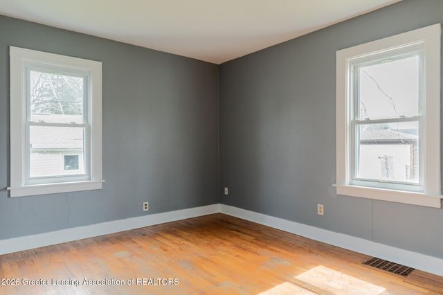 2001 Clifton Avenue, Lansing, MI 48910