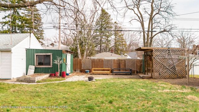 2001 Clifton Avenue, Lansing, MI 48910