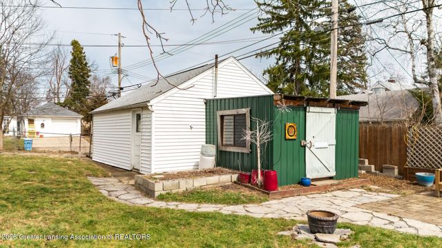 2001 Clifton Avenue, Lansing, MI 48910