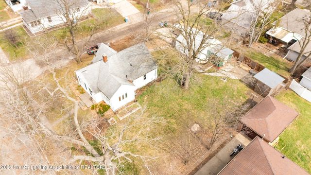 2001 Clifton Avenue, Lansing, MI 48910