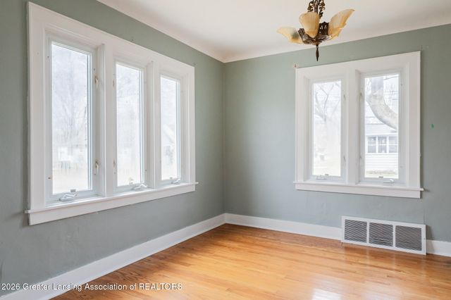 2001 Clifton Avenue, Lansing, MI 48910