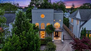 750 Hazelwood Street, Birmingham, MI 48009