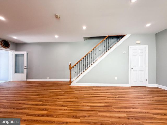 204 BARKER AVE, Sharon Hill, PA 19079