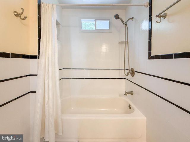 204 BARKER AVE, Sharon Hill, PA 19079